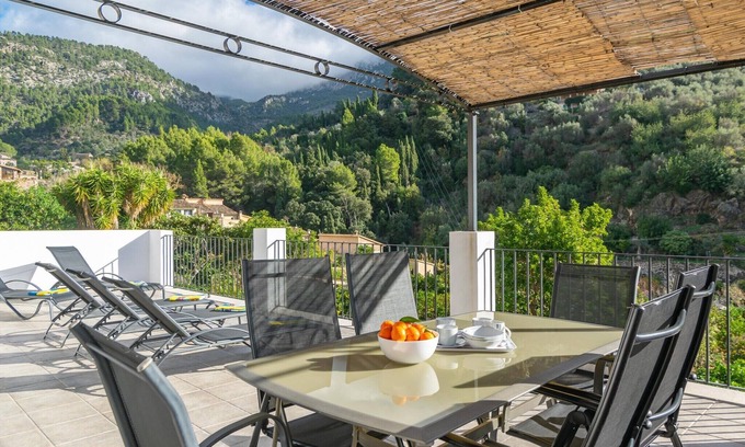 Fornalutx Ski Chalet | Cas Decu - House In Fornalutx. Free Wifi