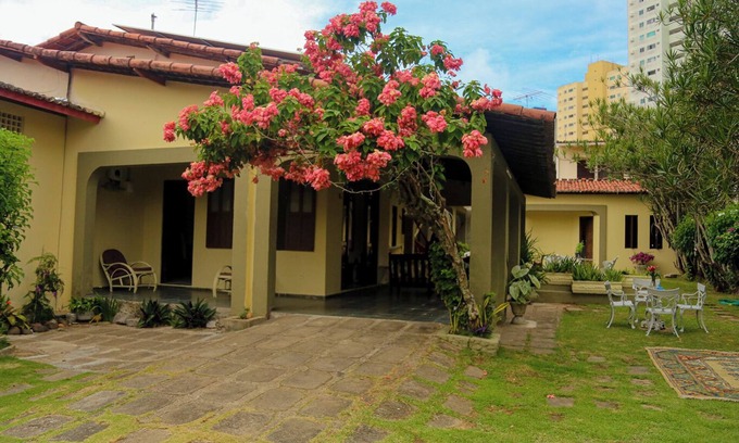 Ponta Negra Ski Chalet | Casa aconchegante c jardim em Ponta Negra Natal/RN