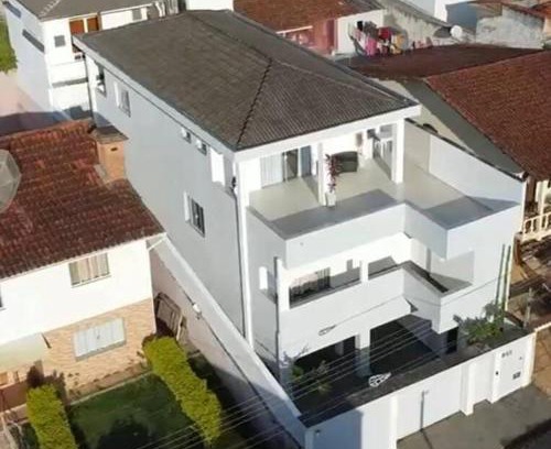 Sao Lourenco House | Casa aconchegante e confortável para 20 pessoas em São Lourenço