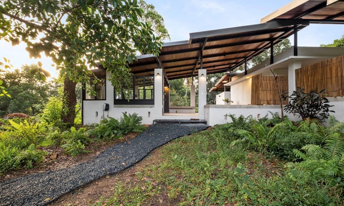 Ciales Ski Chalet | Casa Algarrobo relaxing farm stay in Puerto Rico