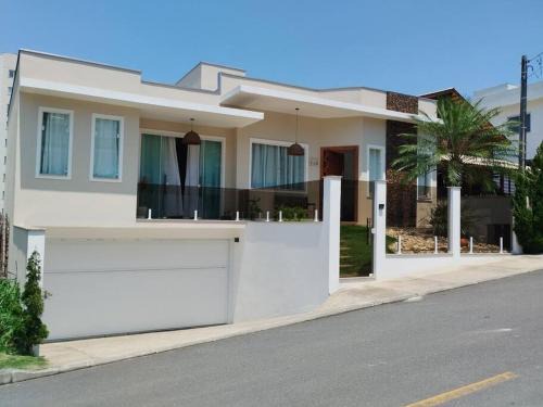 Barra Velha House | Casa alto padrão próximo praia