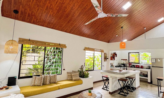 Puerto Jimenez House | Casa Amor:A Beautiful Accommodation Near the Ocean