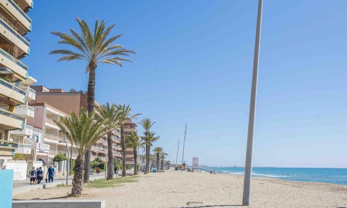 Calafell Apartment | Casa Arnau, a pie de playa. Calafell beach