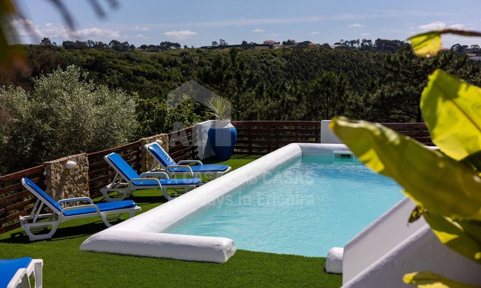 Mafra Villa | Casa Azul da Relva by ACasaDasCasas