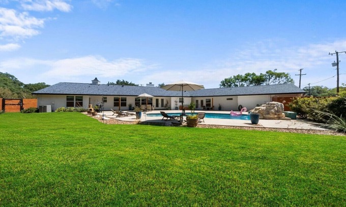 Castle Hills House | Casa Azul-Five-Star Retreat/Heated Pool