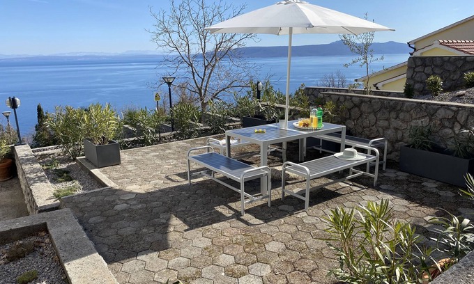 Moscenicka Draga Apartment | Casa B ap2