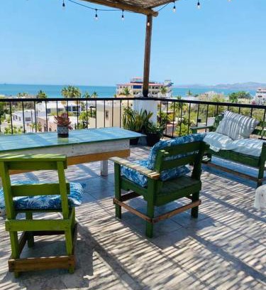 Esterito Apartment | Casa Bahía 2 blocks Malecon Amaizing ocean view