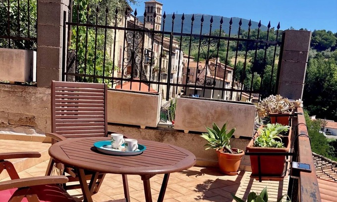 Tarano House | *Casa BellAlba* In the historic center of Tarano.