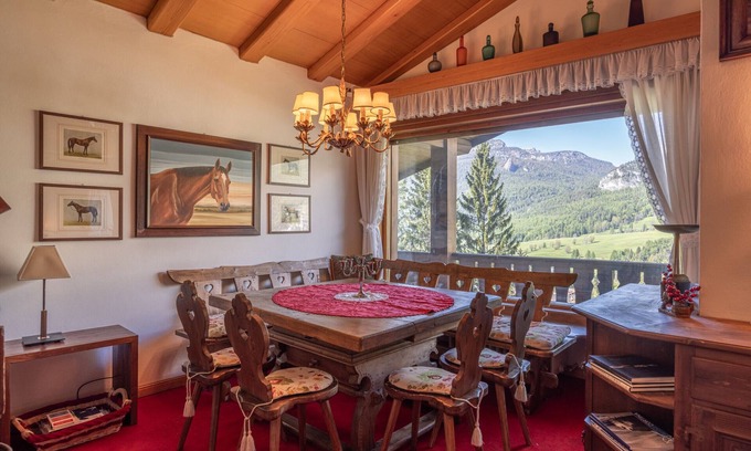 Cortina d'Ampezzo Apartment | Casa Benedeta, comfortable and panoramic