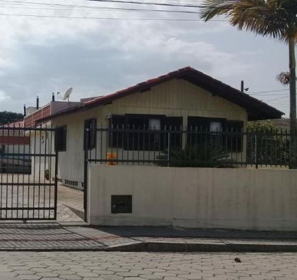 Morrinhos House | CASA BOMBINHAS