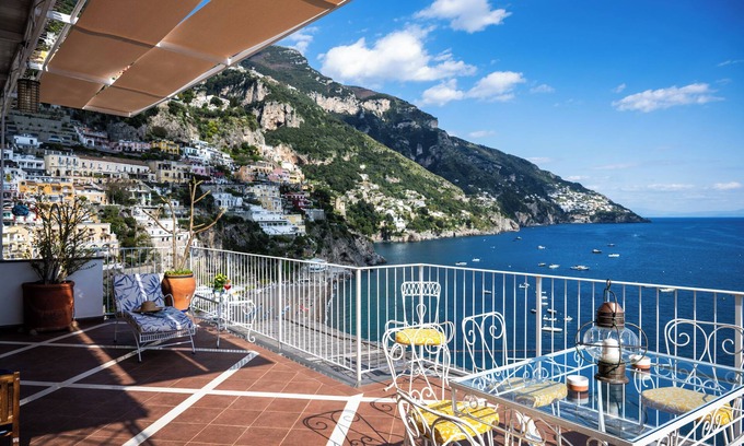 Positano Apartment | Casa Caldiero - il Paguro #9 Apartment With Large Terrace