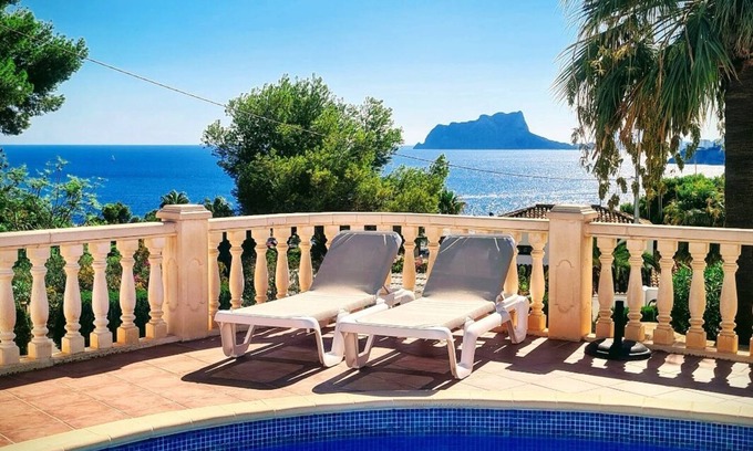 El Portet Villa | Casa Caspio.nnPanoramic Sea View Villa with Private Pool in El Portet, Moraira
