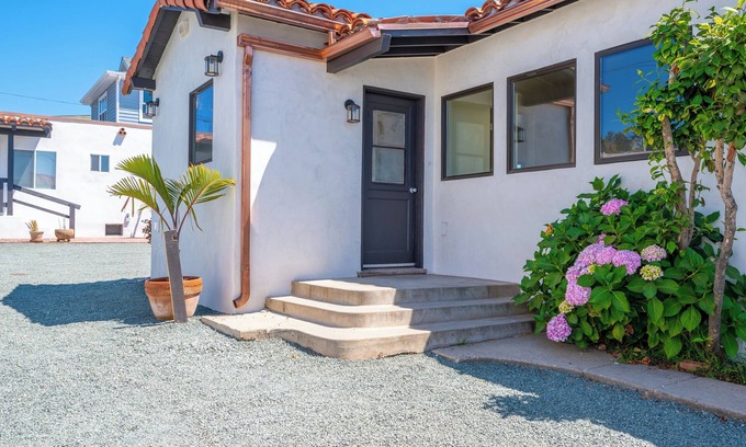 Cayucos House | Casa Cayucos, Stunningly Renovated Vintage Luxury Home. Live Like a Local!