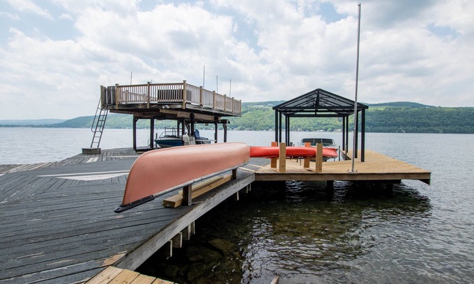 Hammondsport Cottage | Casa Ciarla: "Stunning Lake Views - Right Off Keuka Lake Wine Trail!"