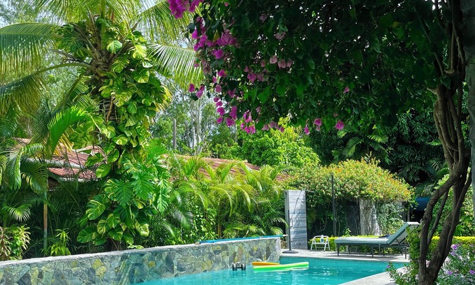 Playa Coronado House | Casa Colibrí/Hummingbird Home — Lush Beach House w/pool and ping pong.