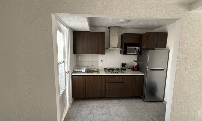 Tlajomulco de Zuniga House | Casa con Todos los Servicios Para Hasta 8 Personas