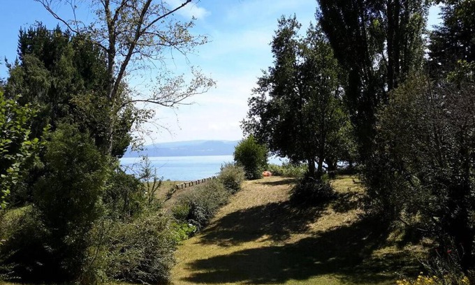 Villarrica House | Casa con vista al lago y playa privada