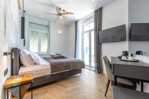 Split Bed & Breakfast | Casa Costabella