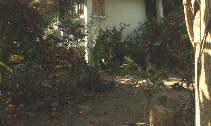 Yelapa House | Casa Cuentos is our rustic Palapa roofed get away in Yelapa, Jalisco, Mexico.