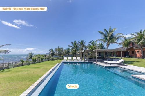 Fortim House | Casa da Praia, beachfront mansion in Fortim