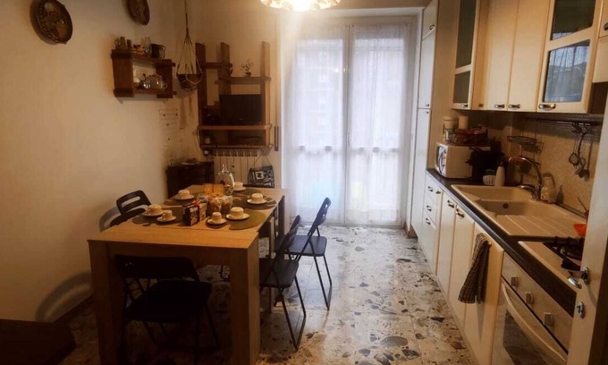 Milan Apartment | Casa Daniela: cozy high floor apartment in San Siro with breakfast