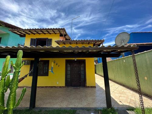Mambucaba House | casa das bromelias prainha