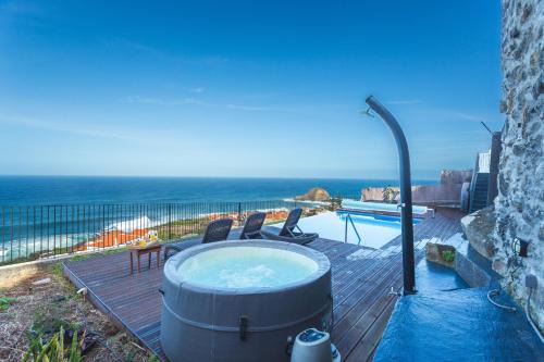 Porto Moniz Villa | Casa das Escaleiras by Atlantic Holiday