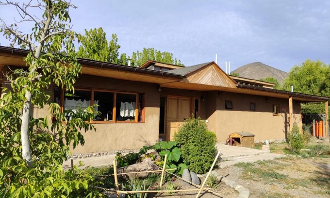 Isla de Maipo House | Casa de Adobe Remanso del Espíritu