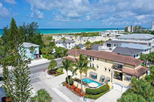 Siesta Key House | Casa De Mariposa