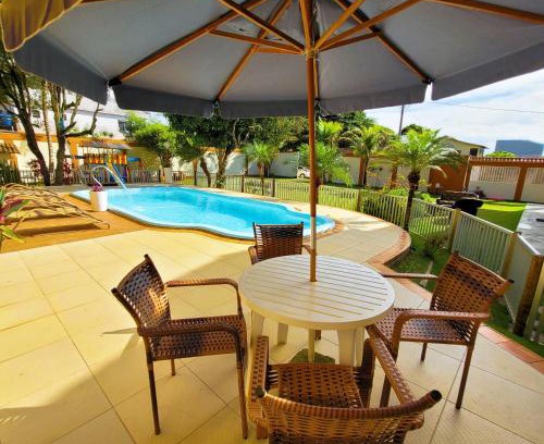 Ponta da Fruta House | Casa de praia com piscina e playground
