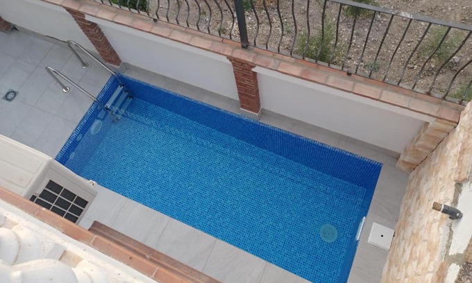 Montecorto House | Casa de Teones con piscina privada