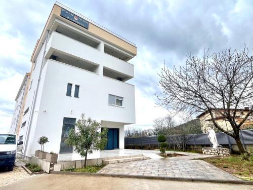 Medjugorje Bed & Breakfast | CASA della FIAMMA D'AMORE di MARIA