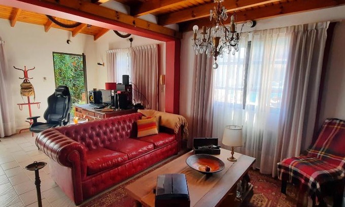City Bell House | Casa/Departamento al fondo - muy cómodo y espaciado