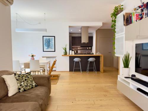 Pedemonte Apartment | Casa di Bianca con Jacuzzi privata Riscaldata