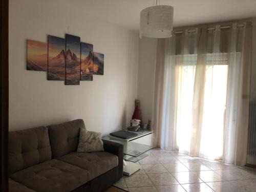 Bolzano House | Casa di Max - private room in apartment with shared bathroom FREE PARKING