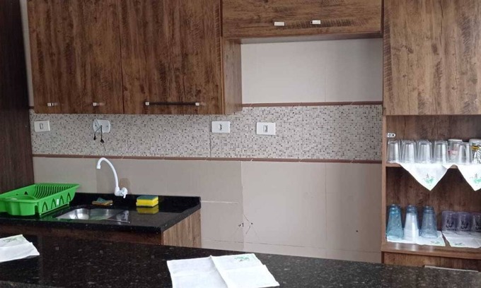 Novo Mundo House | Casa do Aconchego Feliz em Curitiba Aceita Pets