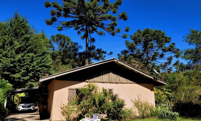 Loteamento Jardim Veu da Noiva House | Casa em Campos do Jordão - 3 quartos, com churrasqueira