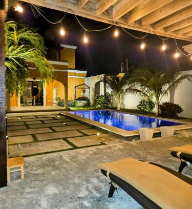 Merida House | Casa Flamingos Altabi