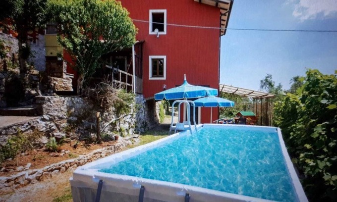 Camaiore Villa | CASA IRIS GOMBITELLI CAMAIORE LUCCA