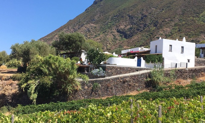 Malfa House | Casa Isabella: serenity by the sea
