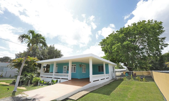 Islote House | Casa Lula Beach Retreat, 3BR Near Coast, Arecibo Comfort, Nature & Relaxation