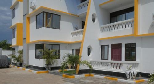 Diani Beach Apartment | Casa Marabella C2