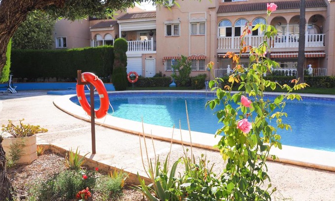 El Albir Apartment | Casa Narú Albir, duplex appartement met ruim terras en buitenkeuken