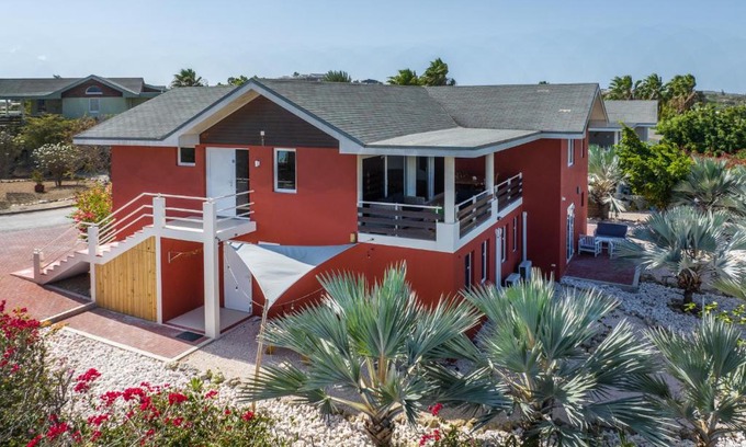 Marie Pampoen House | Casa Ocean Breeze Curacao