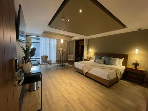 Cuauhtemoc Hotel | Casa Olea