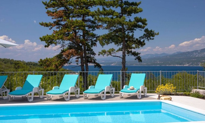 Silo Villa | Casa Oliva by Villas Guide