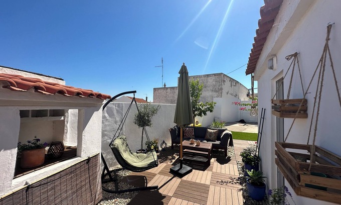 Ferragudo House | Casa Pirilampo in the heart of Ferragudo, 450m from the beach Pet friendly
