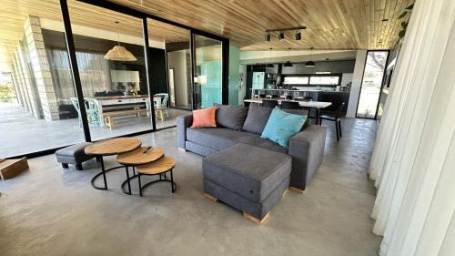 Colonia Chapadmalal House | Casa Pit - Casa en chapa con pileta Barrio Privado 6PX I Hola Sur