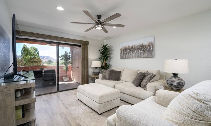 Paradise Valley Village Condo | CASA PRIMO - Anasazi- Updated Penthouse with Views of the Mountains