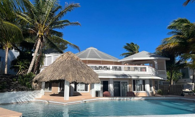 San Pedro Villa | CASA REDONDA OCEAN FRONT - 8 BEDRM/5 BATH - UP TO 16 GUESTS
